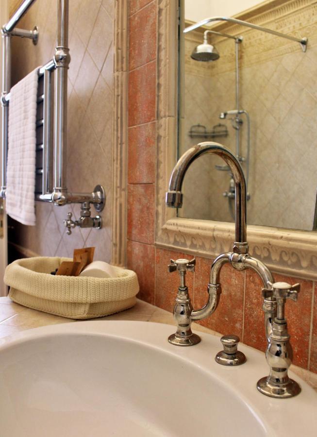 Bed and Breakfast Dimora De Brado Trani Exterior foto