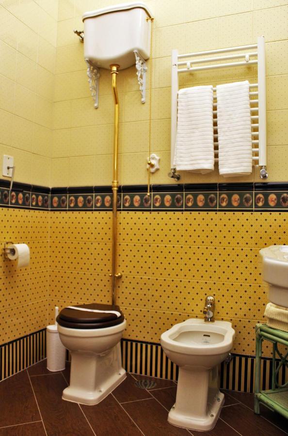 Bed and Breakfast Dimora De Brado Trani Exterior foto