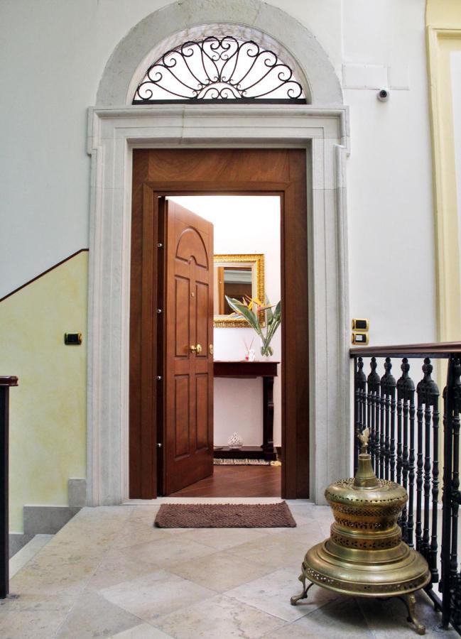 Bed and Breakfast Dimora De Brado Trani Exterior foto